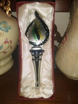 ART GLASS Leaf style design wine bottle stopper HAND CRAFTED - $10.90
