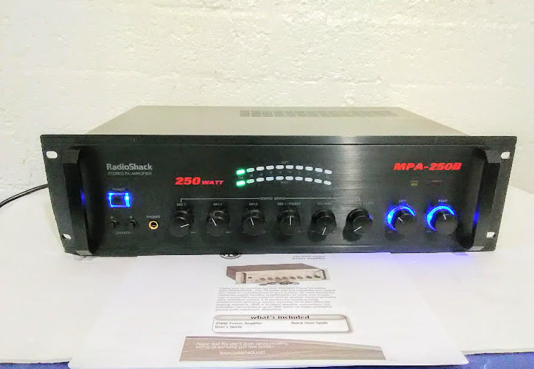 Radio Shack MPA250A 250 Watt Stereo/Mono PA Integrated Amplifier/Rack