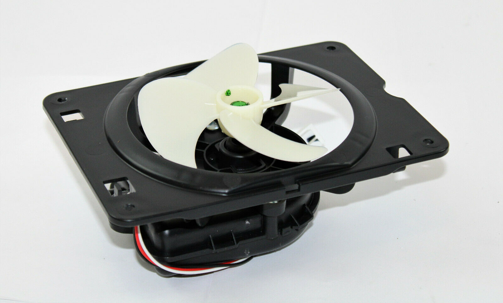 Samsung Refrigerator Freezer Evaporator Fan Motor Assy (DA9600959D