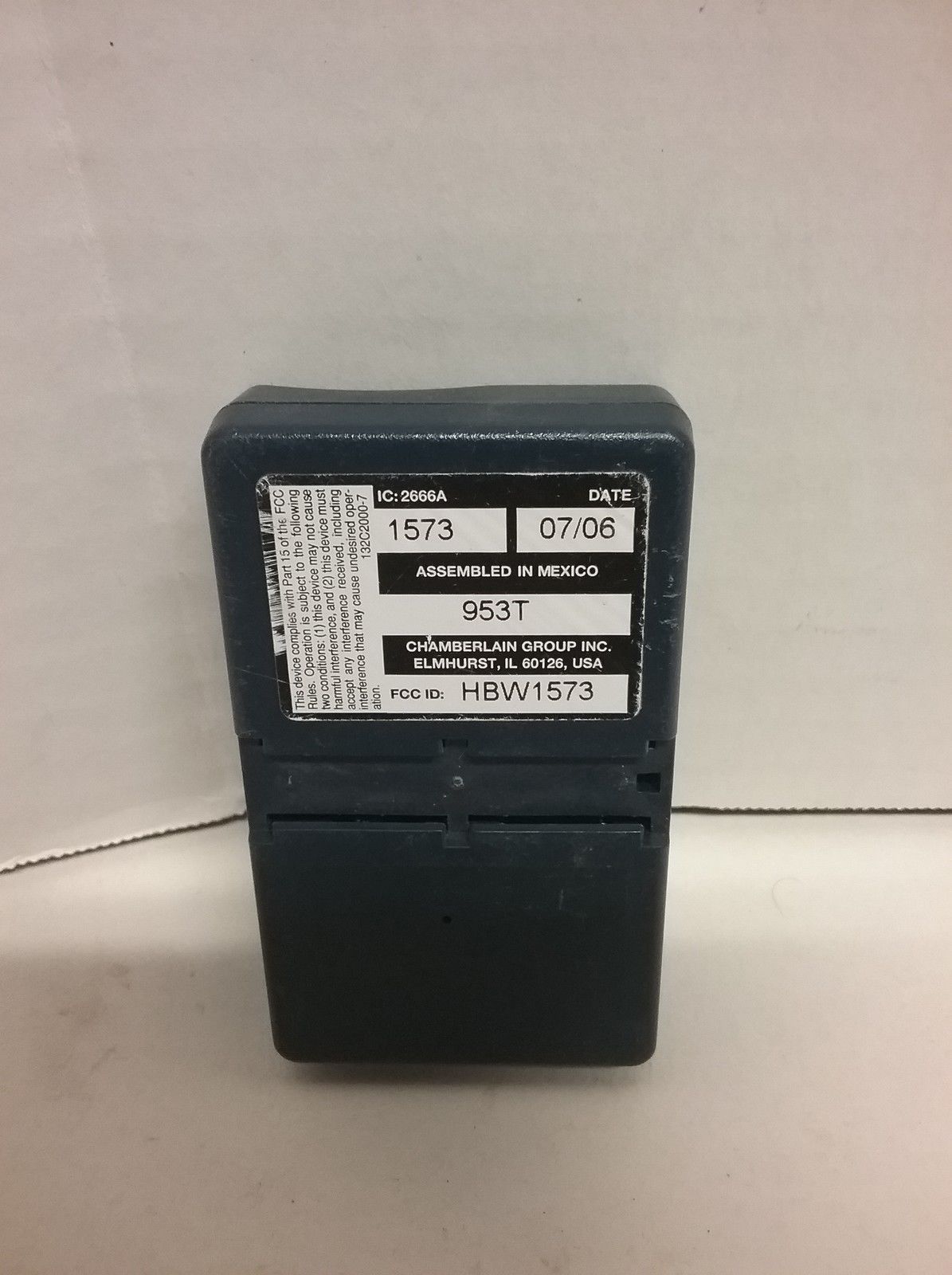 Chamberlain Liftmaster 3button garage and gate remote opener 953T