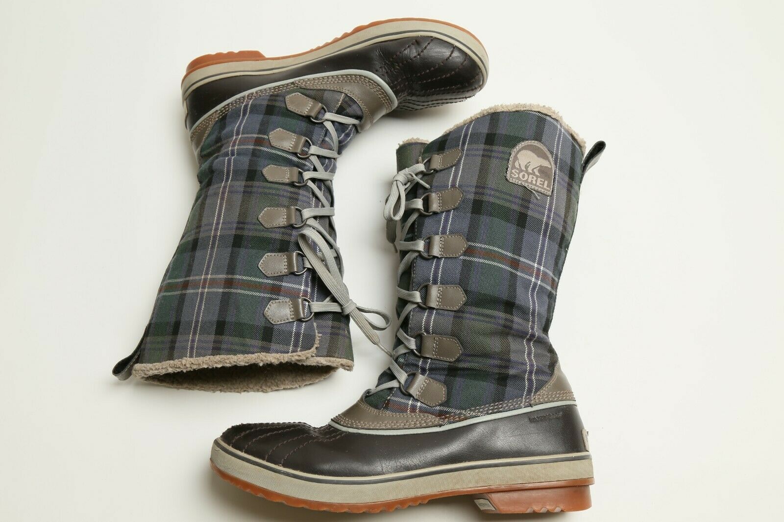 sorel womens plaid snow boots