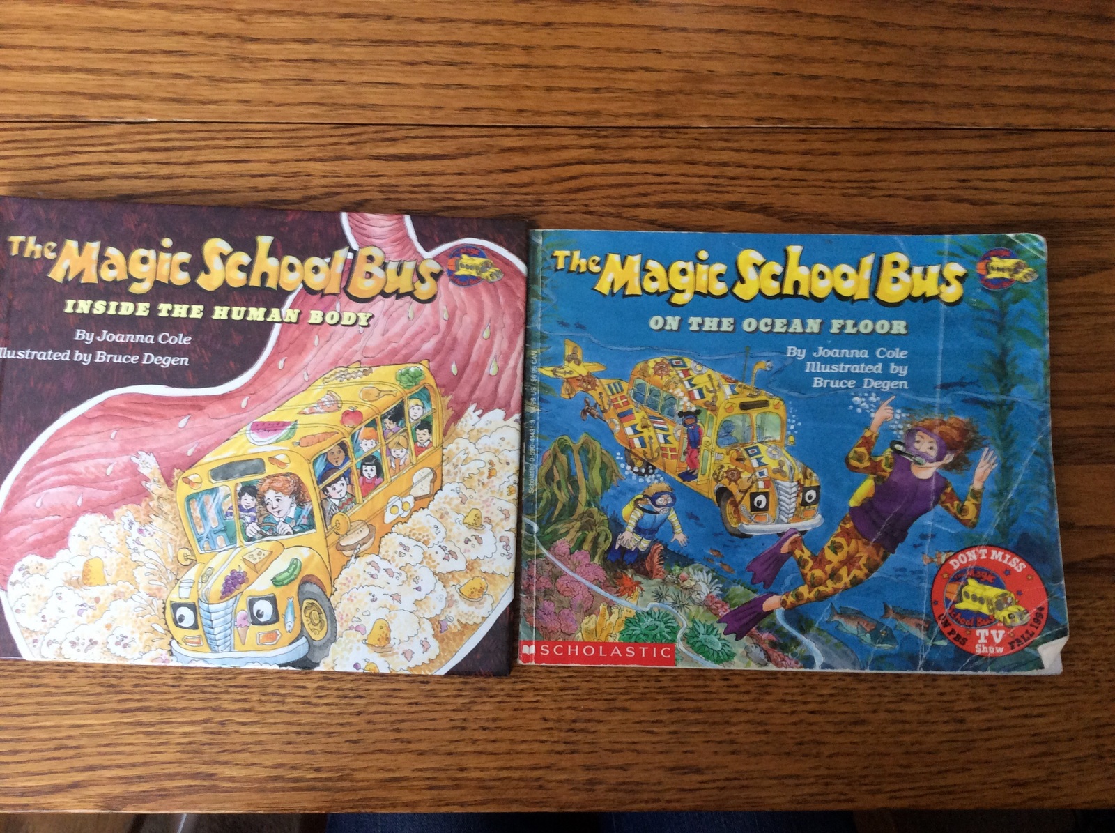 The Magic School Bus Joanna Cole 2 Books And 50 Similar Items