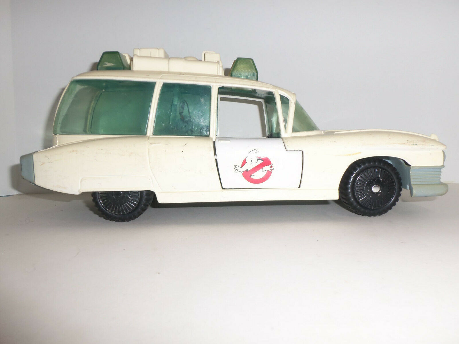 ecto 1 kenner classics