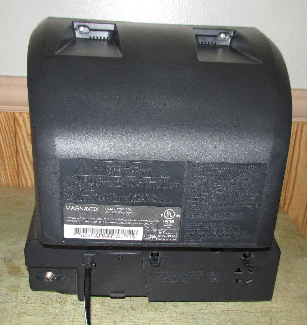 Magnavox MWC13D6 13" Color CRT TV DVD Combo Television with Remote