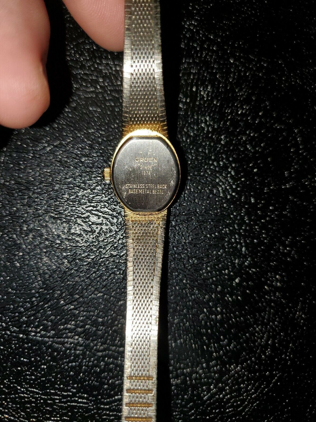 gruen quartz watch value
