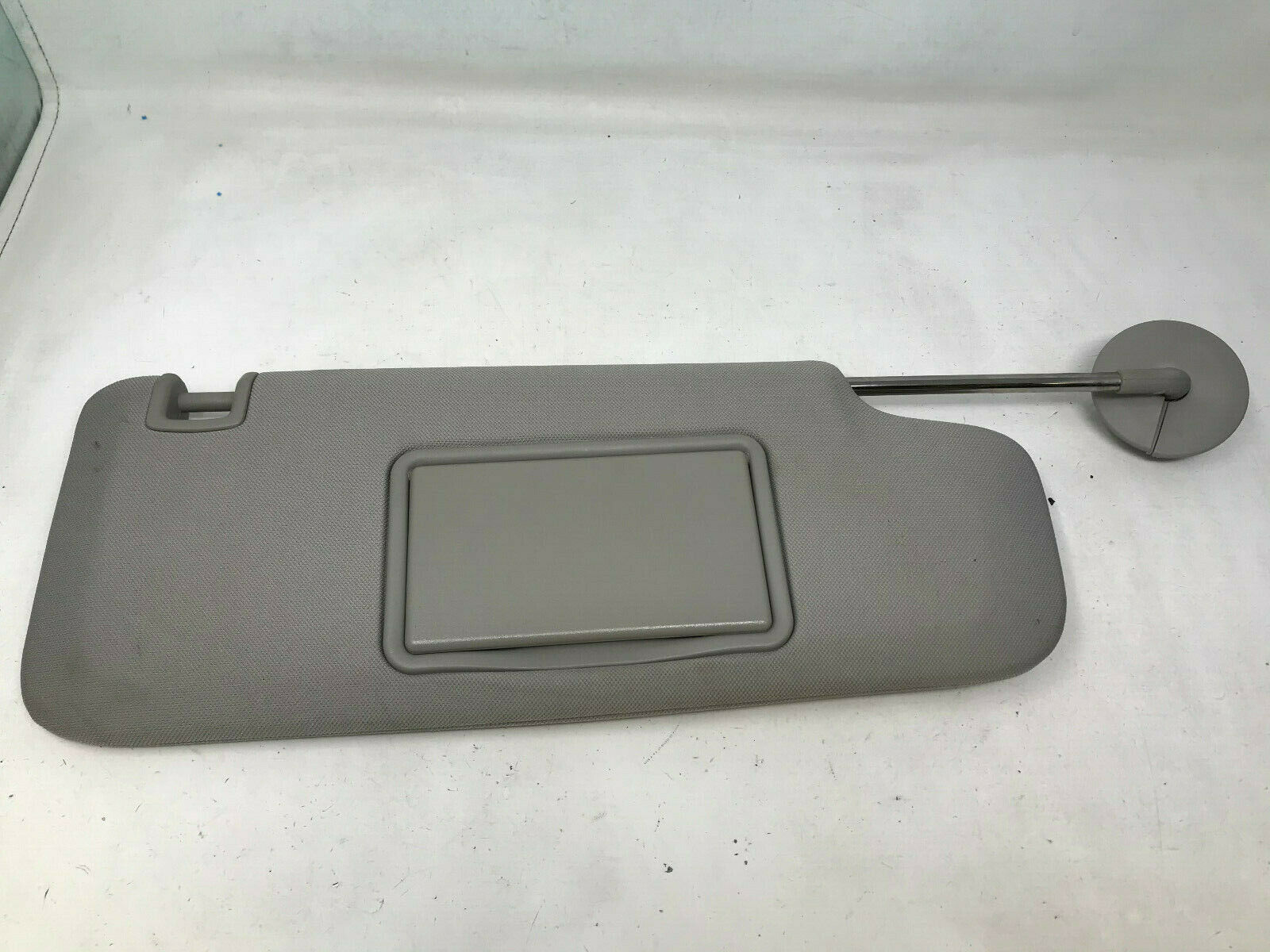 2001 chevy malibu sun visor replacement