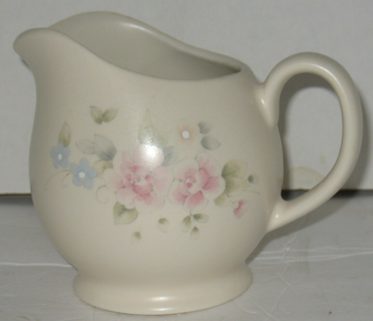 Vintage Pfaltzgraff Tea Rose Stoneware Gravy Milk Serving Pitcher - $28.71