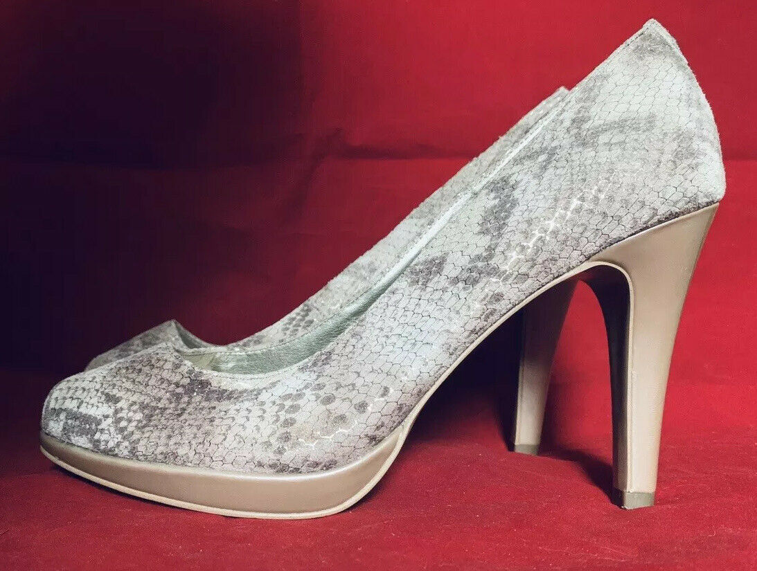 anne klein snakeskin shoes