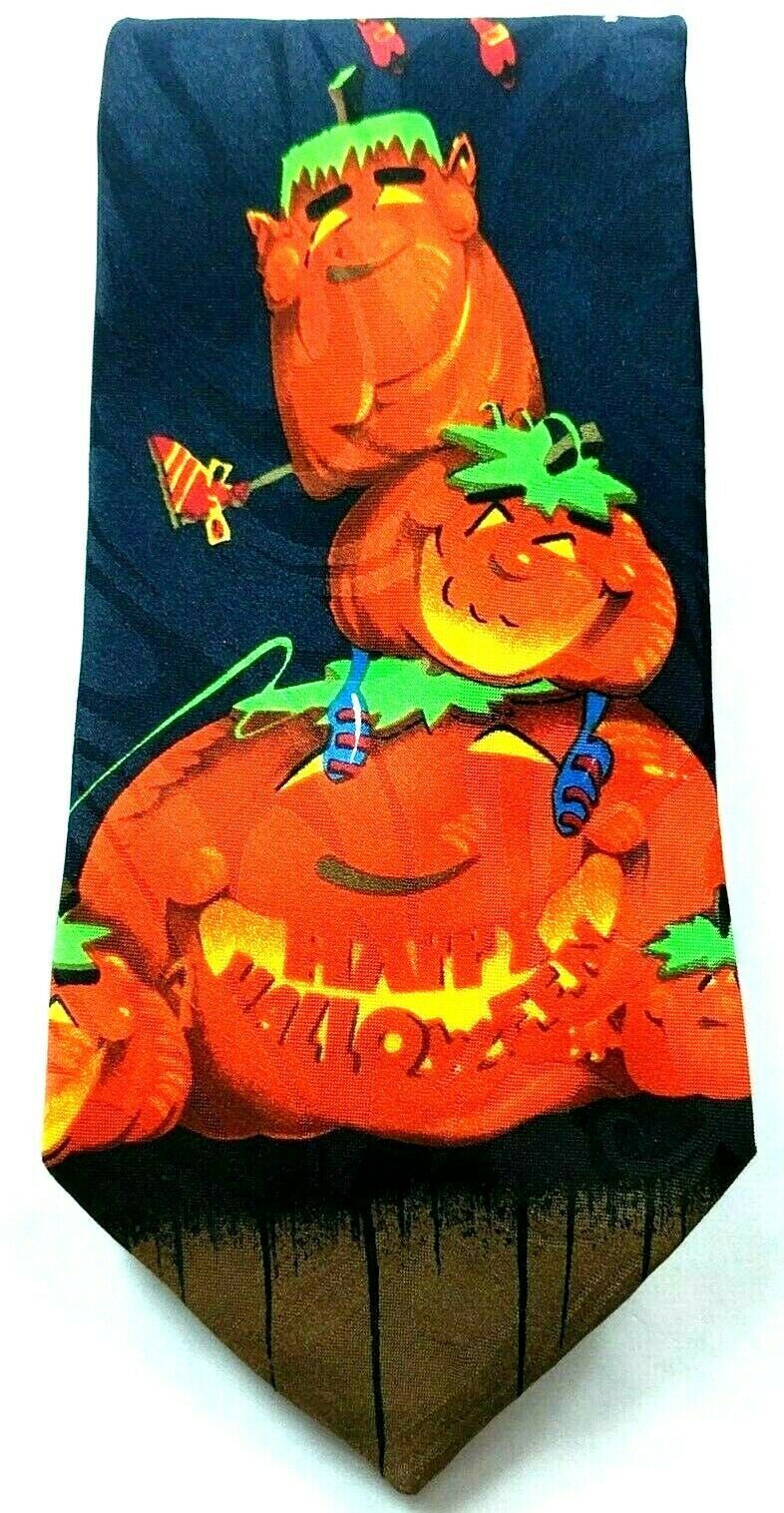 Hallmark Seasonal Concepts Halloween Pumpkins Bat Candy Corn Novelty Tie Silk