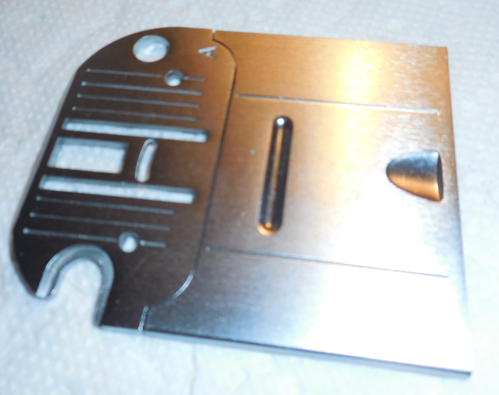 Singer 4832 Free Arm Needle Plate 312777 & Slide Bobbin Cover Plate
