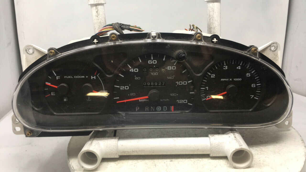 20032003 Ford Taurus Speedometer Instrument Cluster Gauges 1f1f10849