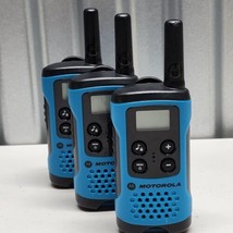 Set of 3 Motorola Talkabout T100 Two Way Radios Walkie Talkies Blue With... - $28.04