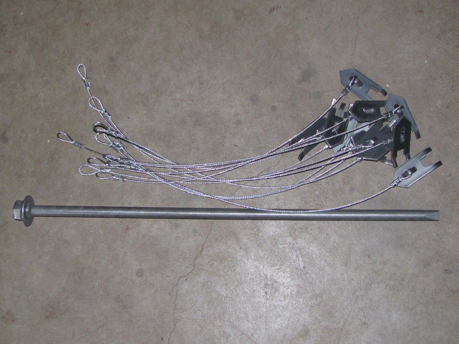 2 Dozen WOLF FANG ANCHORS w/ 18" CABLE & DRIVER, trapping stakes, traps