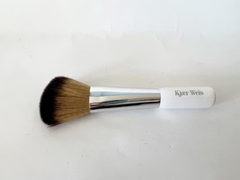 Kjaer Weis Powder Bronzer Brush NWOB - $39.01