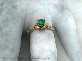 Natural Green Emerald  And CZ Diamond Gemstone Sterling Silver Women Ring - $68.00