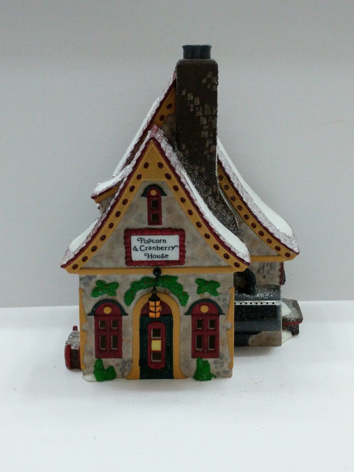 RETIRED Dept 56 North Pole Series; Department 56 Popcorn & Cranberry House