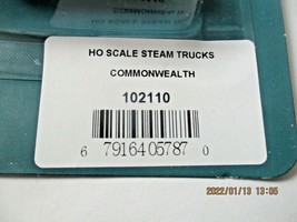 Rapido # 102110 Commonwealth Trucks with Electrical Pickup HO Scale image 2