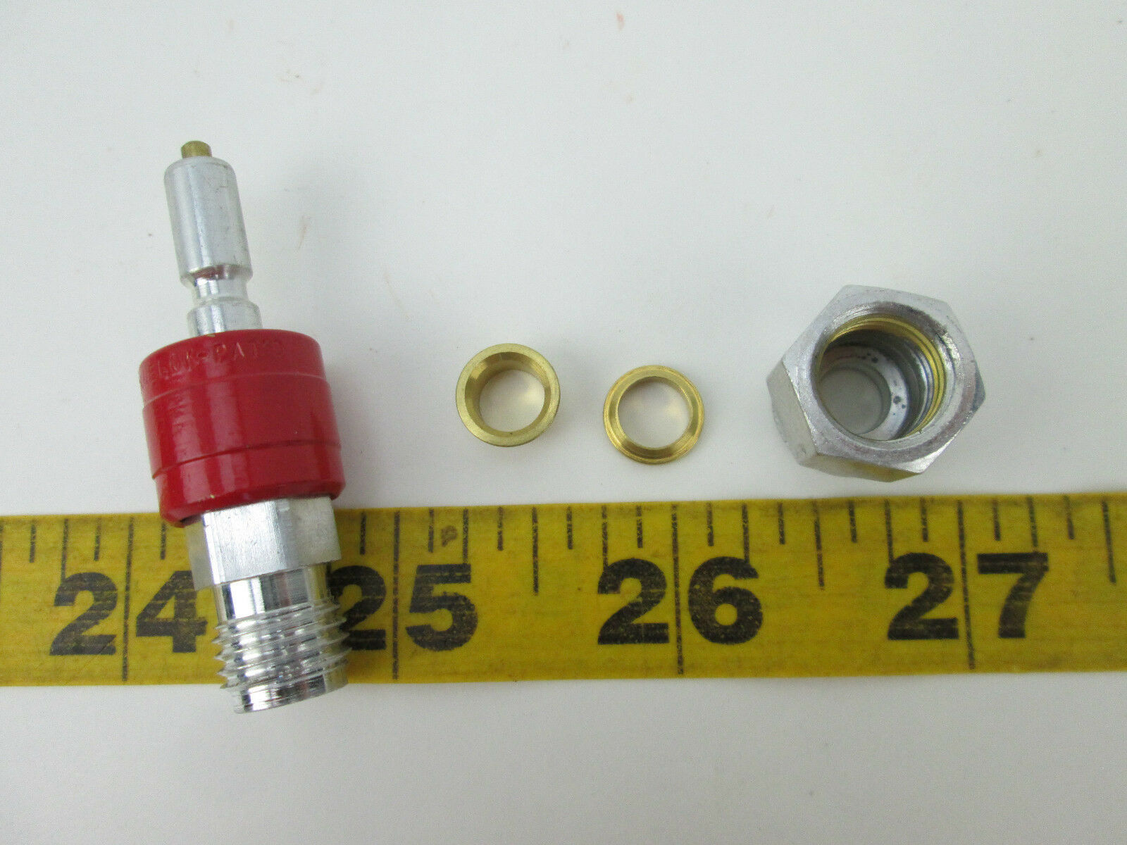 Swagelok Quick Connect Stem With Valve 0.2 Cv 1/4" BQC4D400 Fitting SS Red T Other