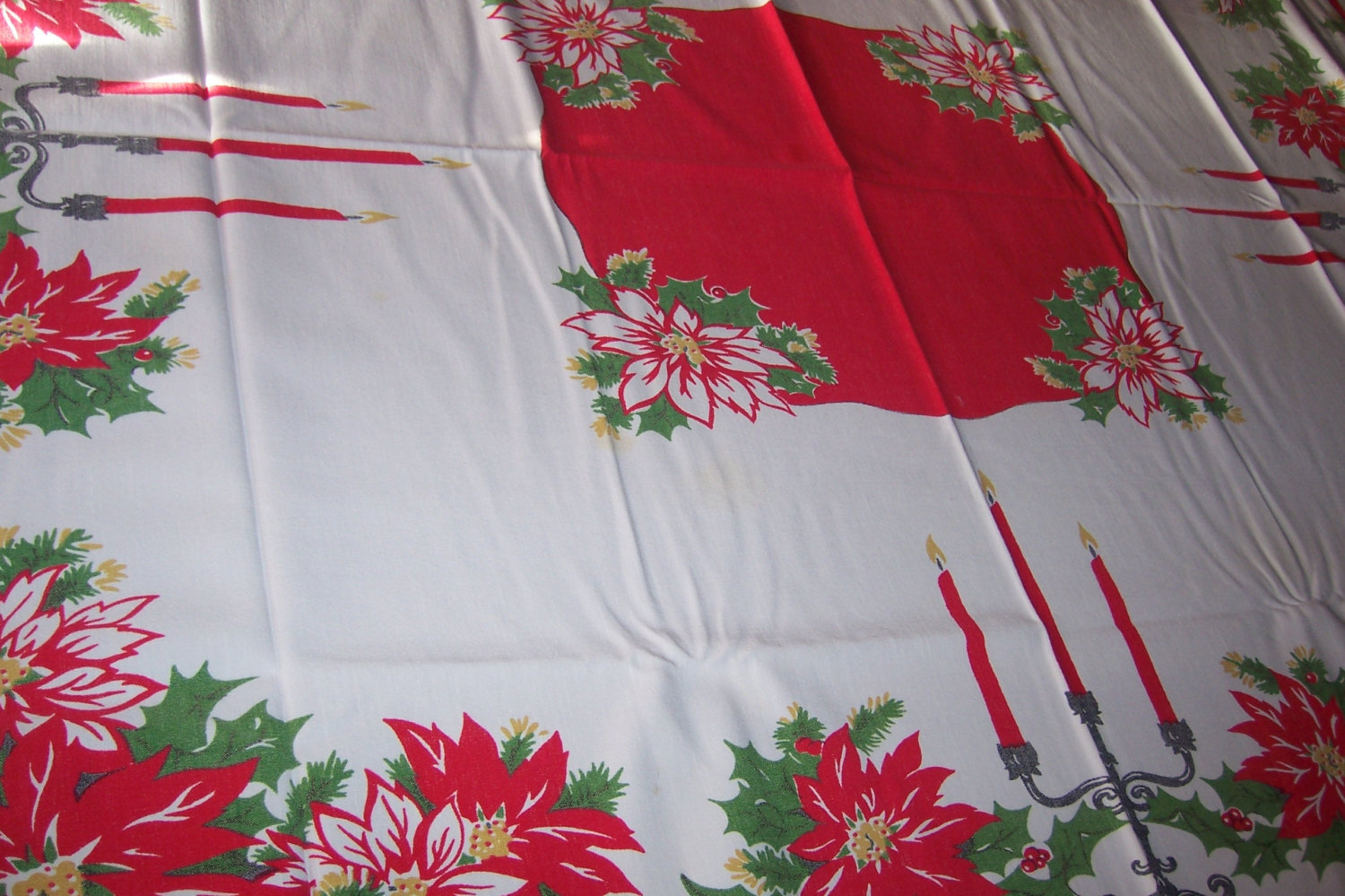 Beautiful christmas tablecloth with candles Tablecloths