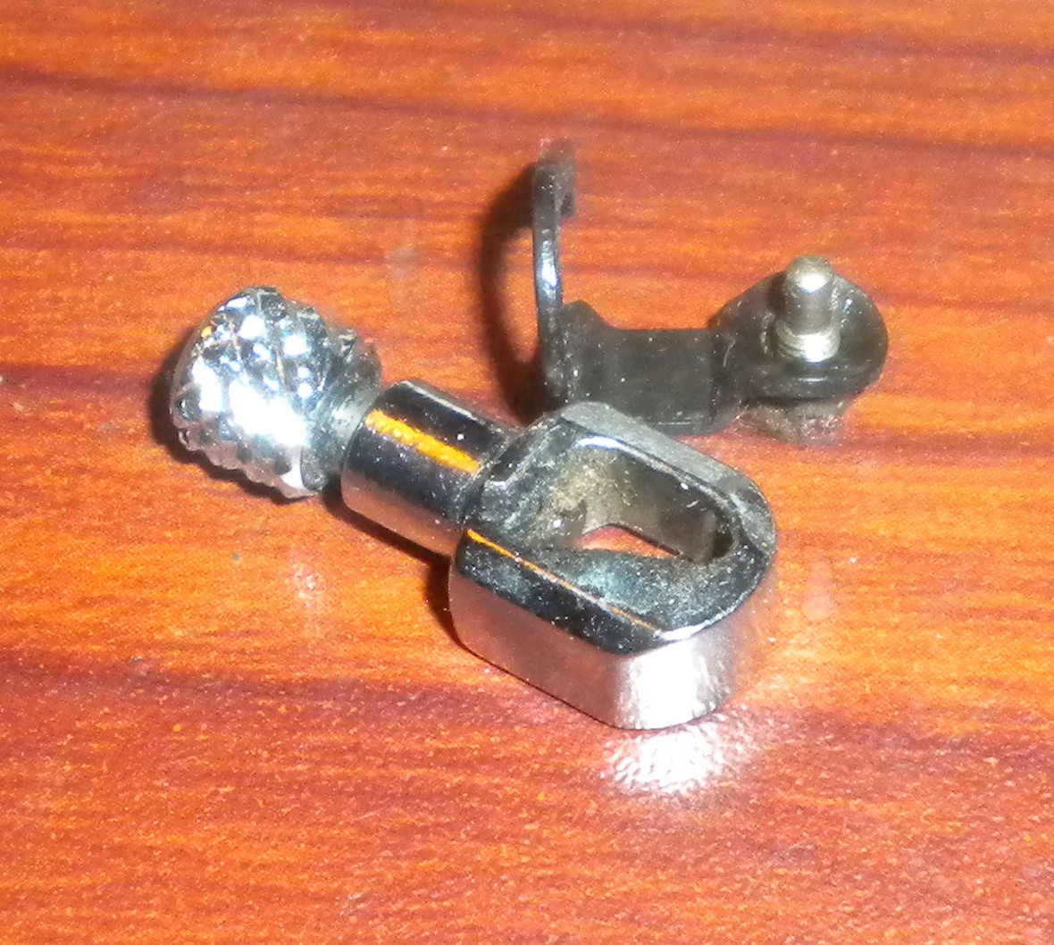 Viking Husqvarna 6030 Needle Clamp 411074901 w/Thread Guard & Screw