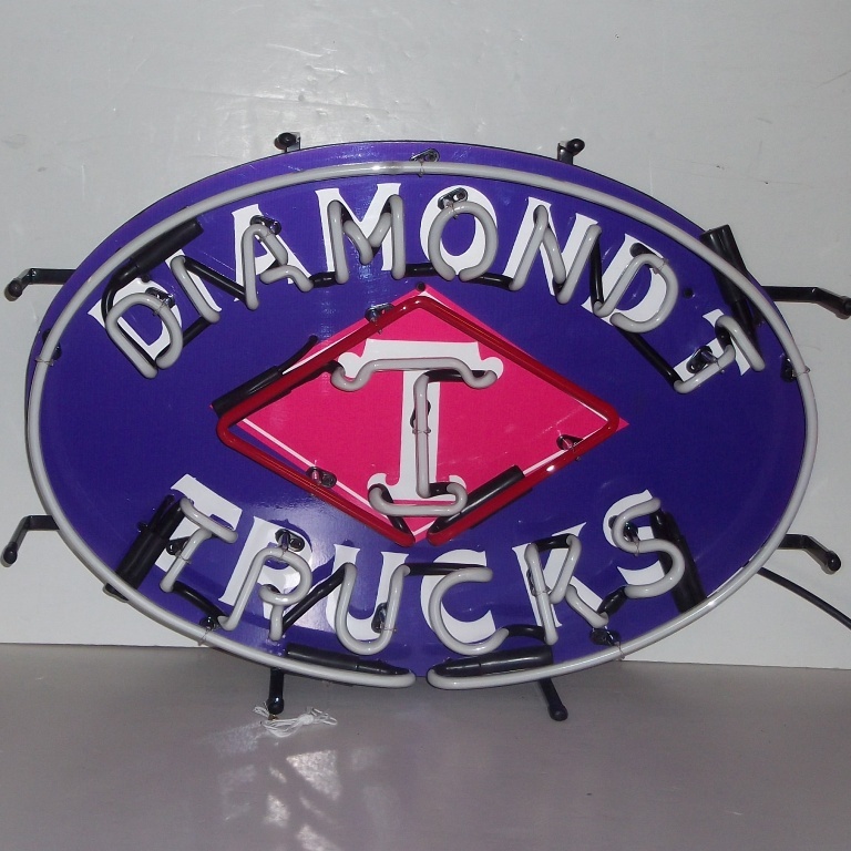 Diamond T Trucks Neon Light Sign 24x17x4 Vintage Retro Style Garage Art