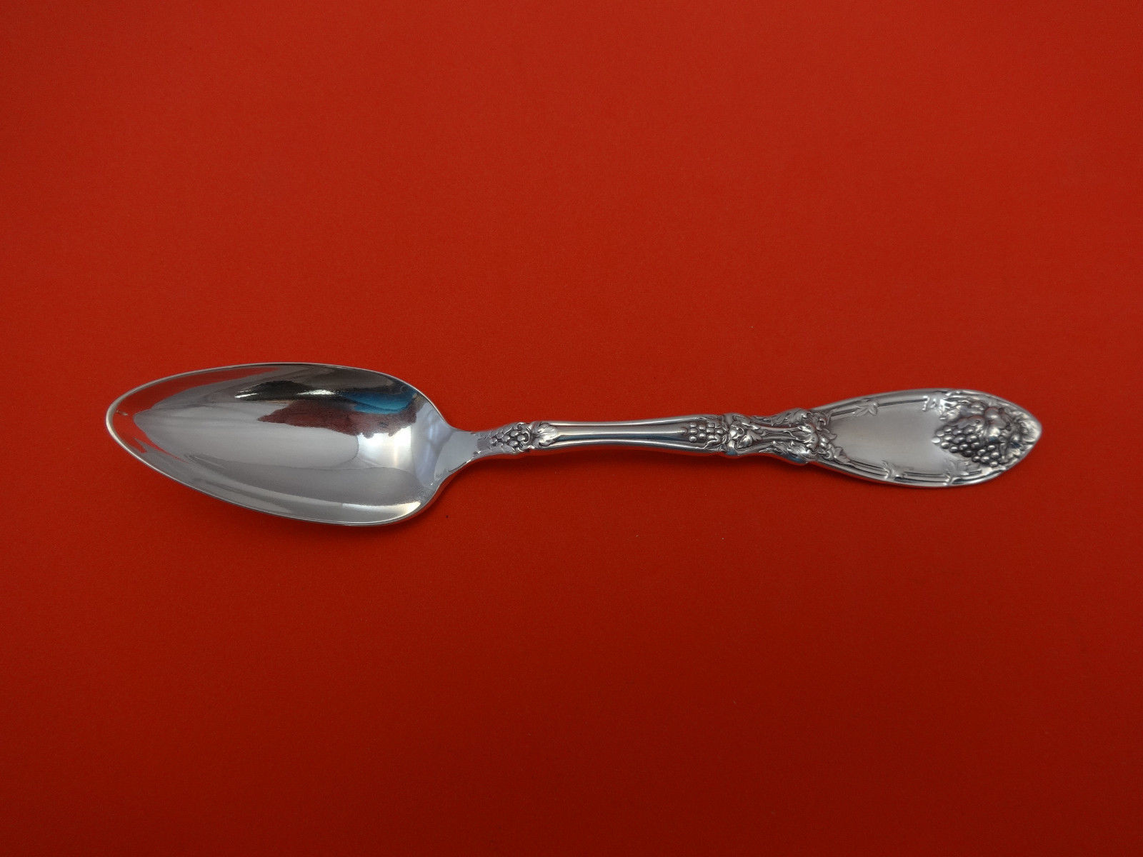 Primary image for La Vigne by 1881 Rogers Plate Silverplate Grapefruit Spoon Plain Bowl 5 7/8"