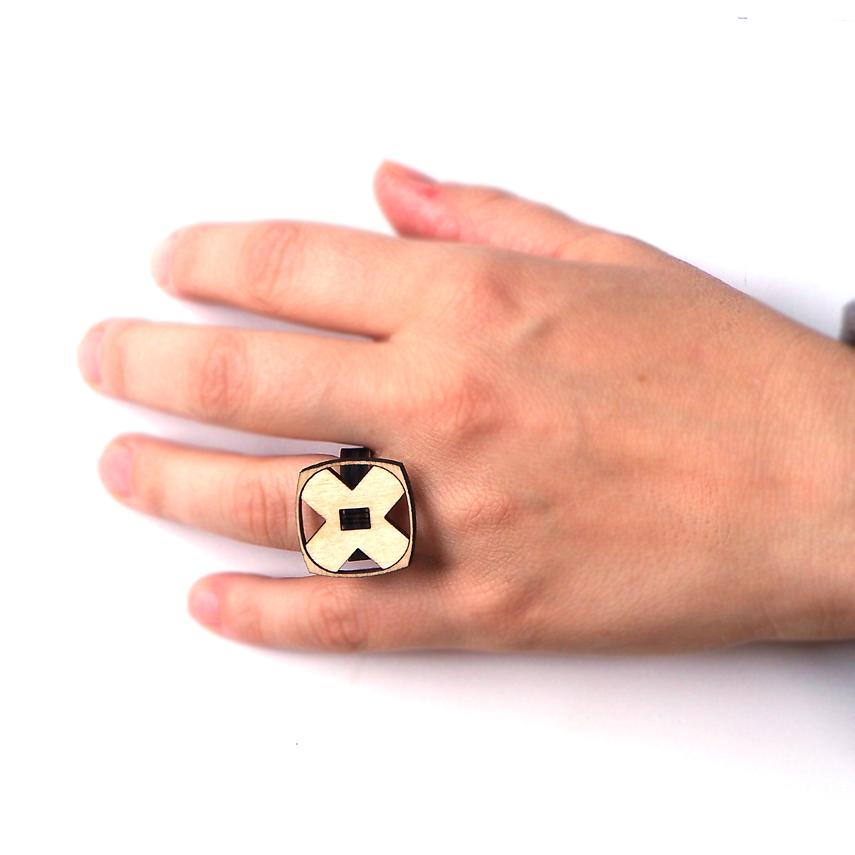 Elegant laser cut wooden ring with geometric pattern - model 6/1 - Rings