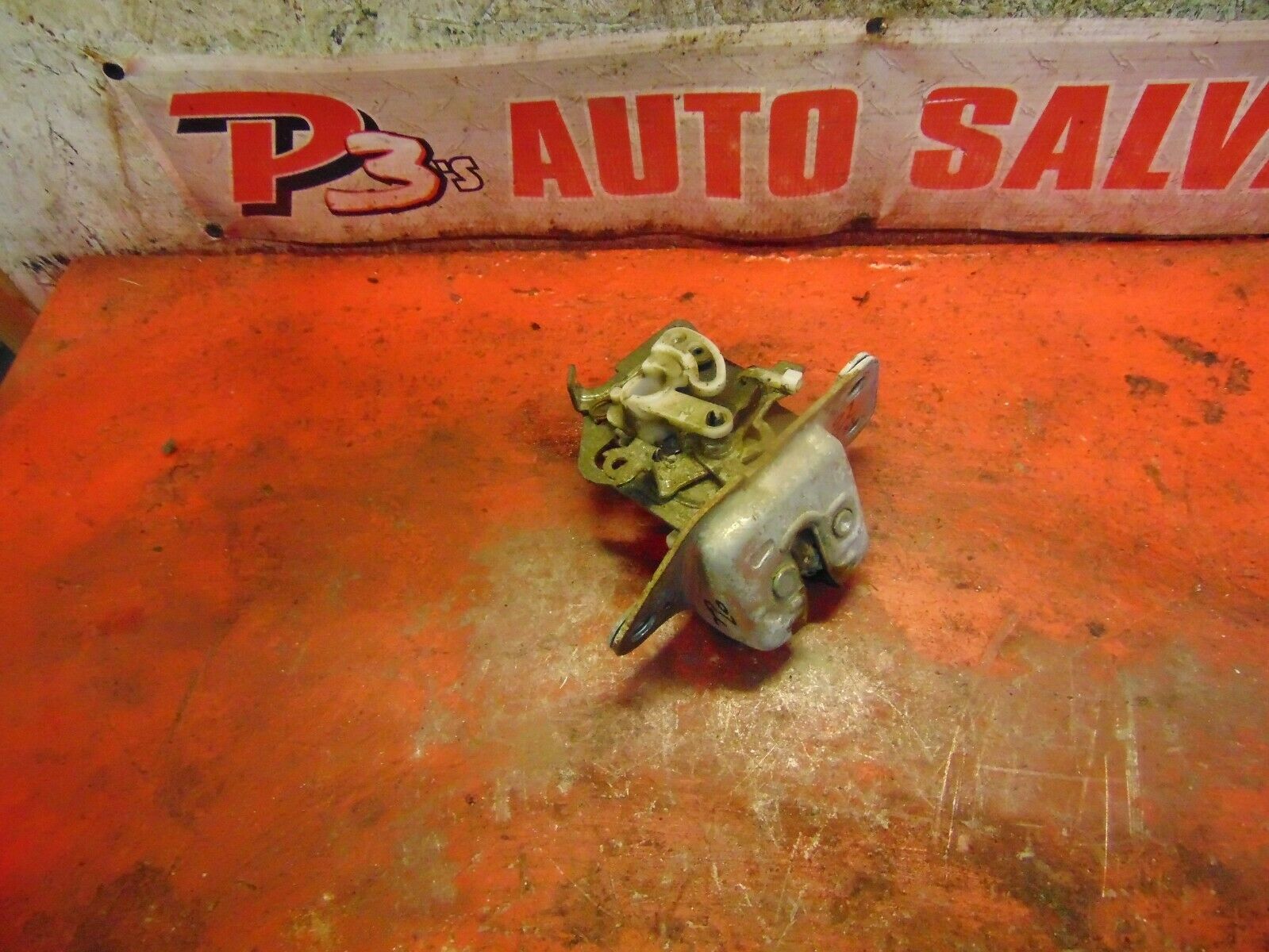 10 09 08 05 06 07 Jeep Grand Cherokee rear hatch latch power lock