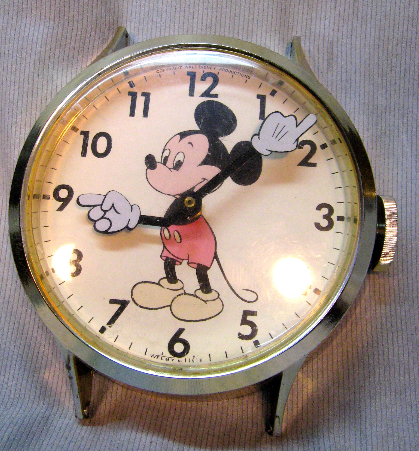 Mickey Mouse Wall Clock Watch made by Elgin. Clocks, Radios