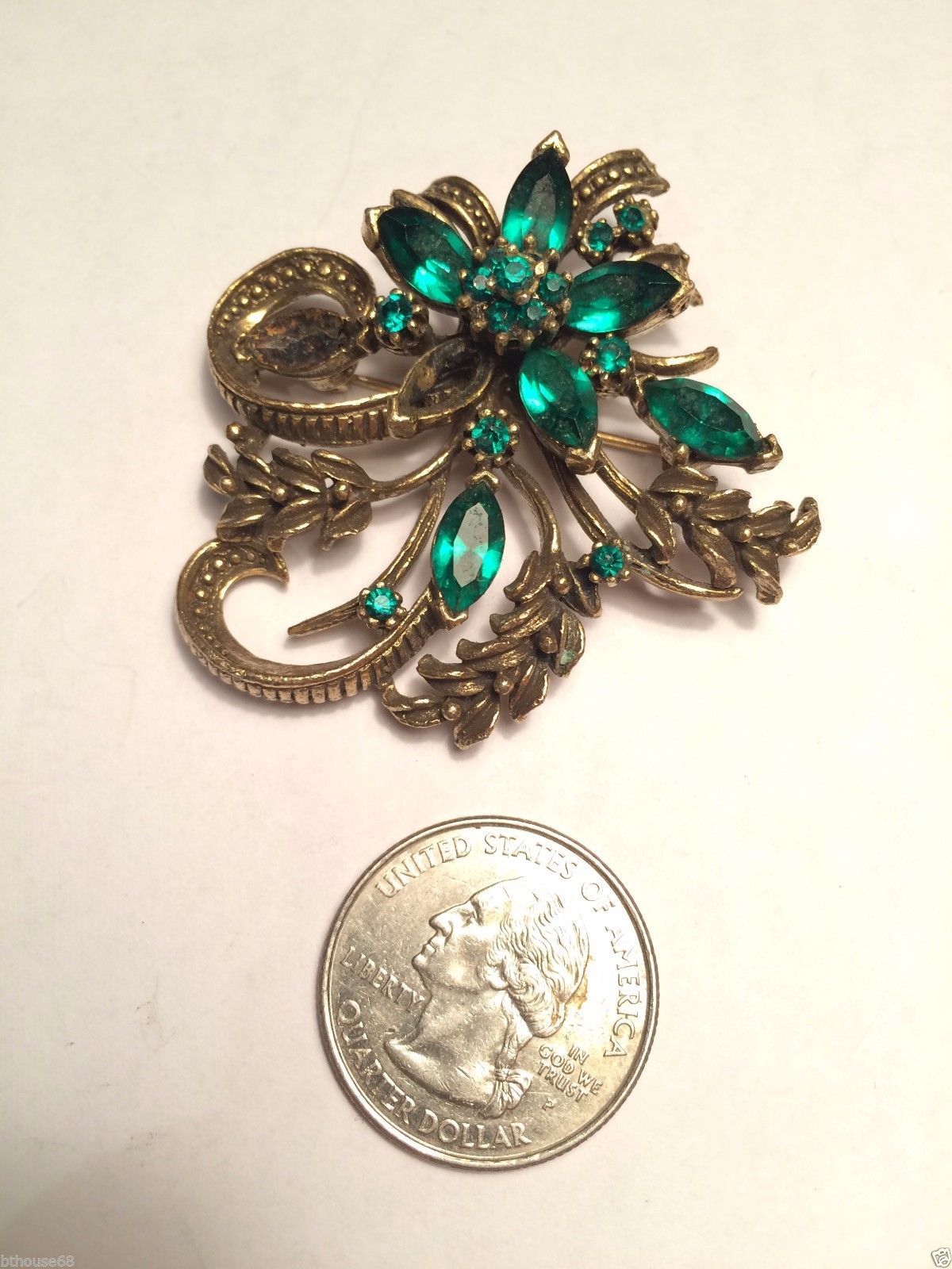 1930s Coro Gold Toned Flower & Green Stone Pin Brooch Vintage Costume