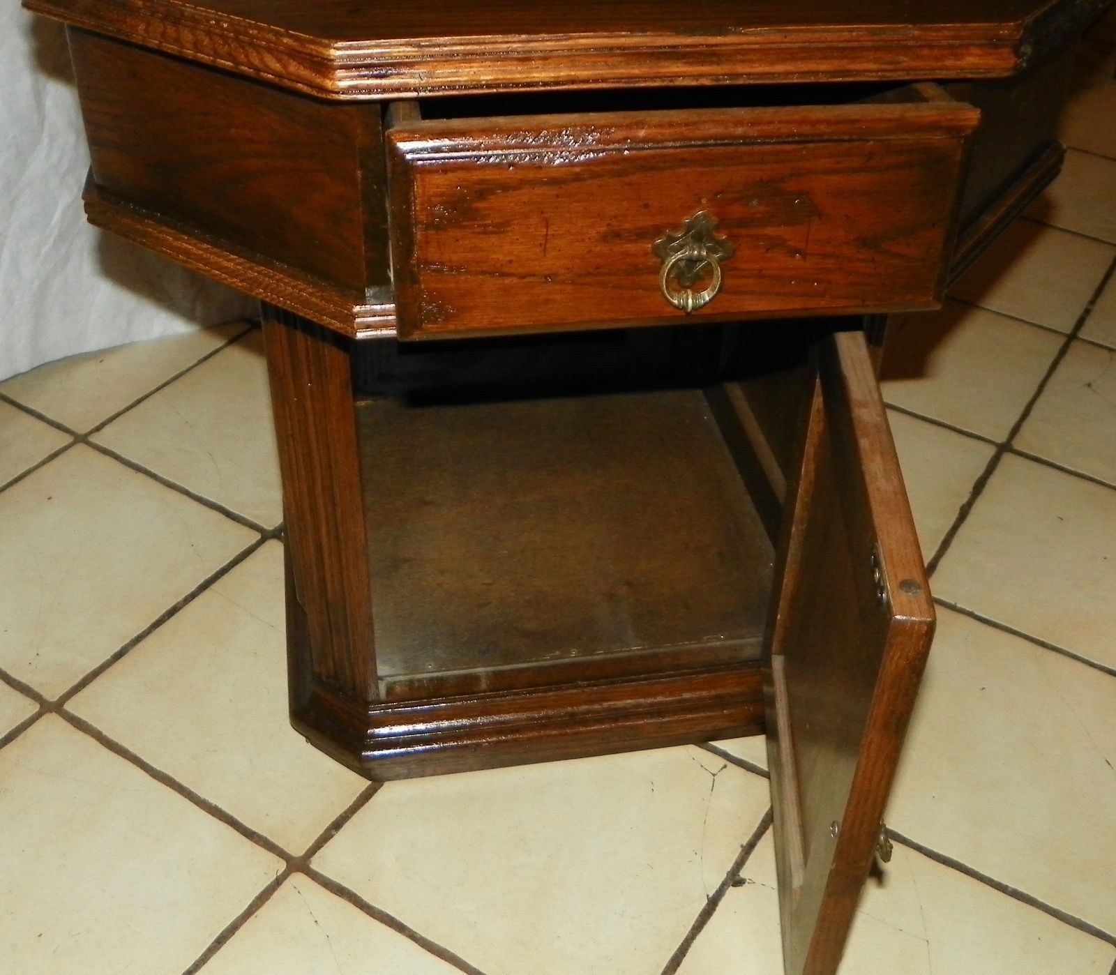 Ethan Allen Oak Octagon End Table Side Table (T87) Post1950