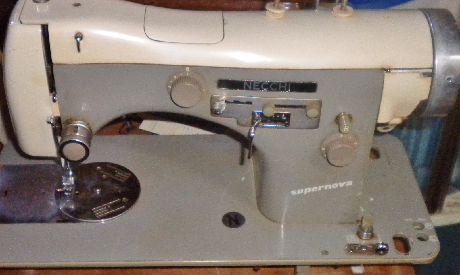 Necchi Supernova Reverse Feed Push Button Assembly w/Spring Machine Parts & Attachments