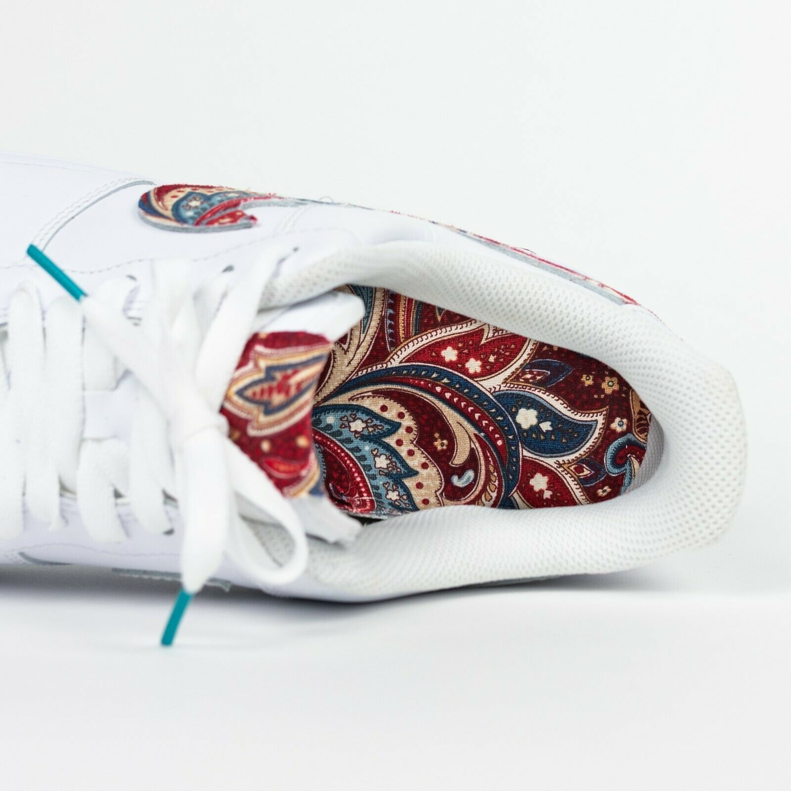 air force white paisley