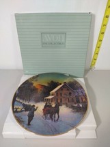 Christmas 1988 &quot;Home for the Holidays&quot; Collector Plate Avon - 22k Gold - $18.35