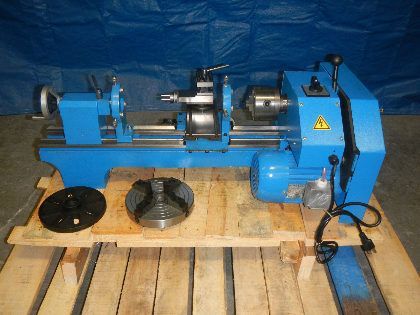 ENCO 9" x 20" Belt Drive Bench Lathe 3/4 Hp 115 Volts 6 Speed Lathes