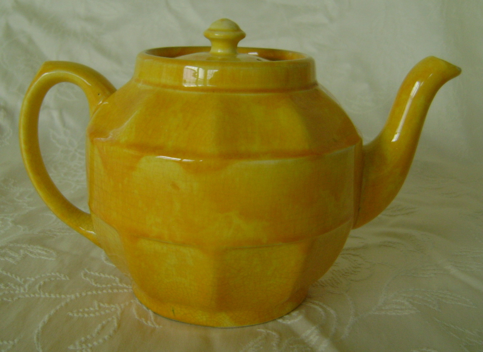 Teapot, Sadler, Yellow Ceramic, Crazing, EnglishMade Teapots