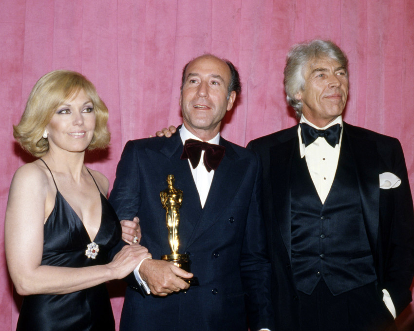 Kim Novak Henry Mancini James Coburn With Academy Award Oscar Statue 16x20Canvas - $69.99