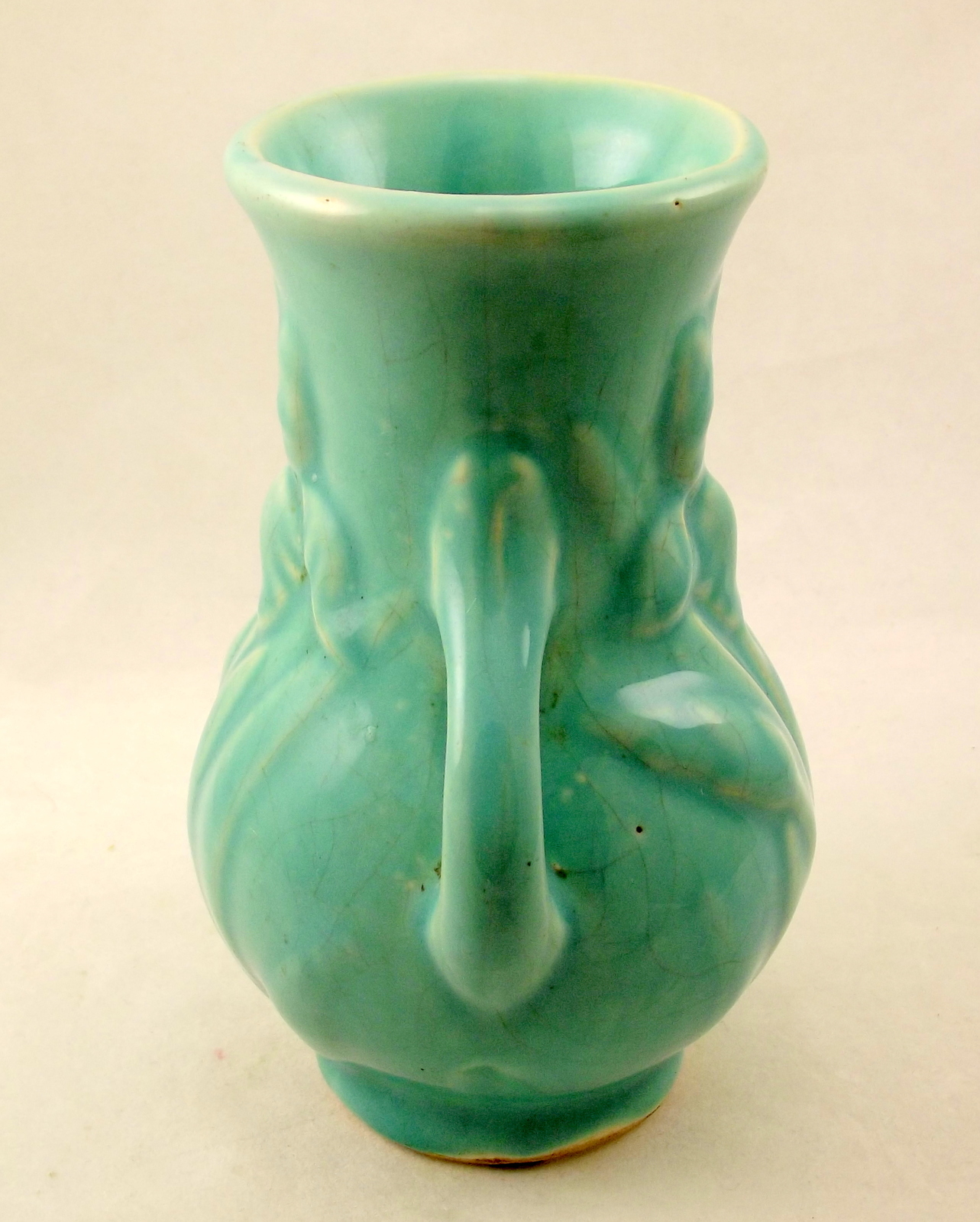 Vintage Shawnee Pottery embossed iris vase 5 inch aqua Shawnee