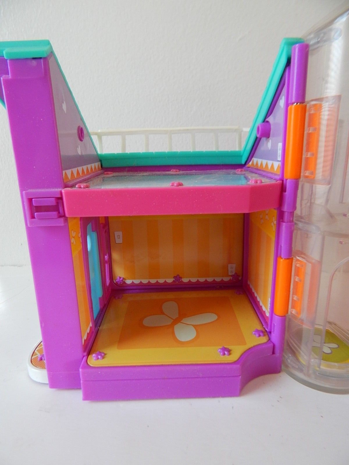 pocket dollhouse