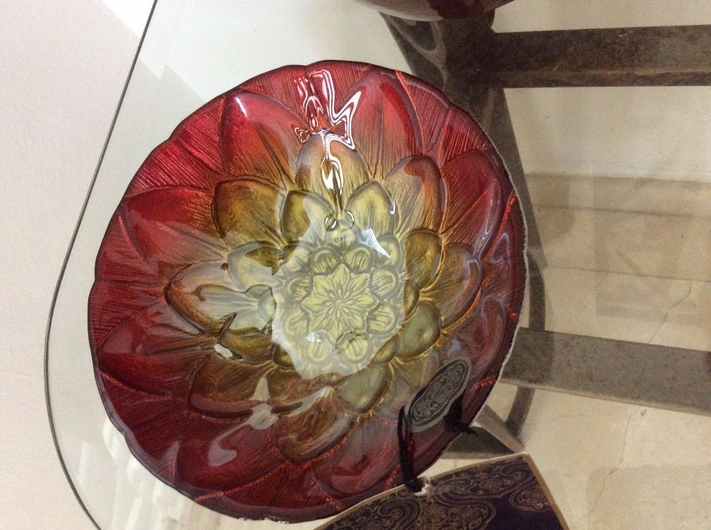 Decorative Glass Plate Handmade in Turkey Deep Red with Green Flower