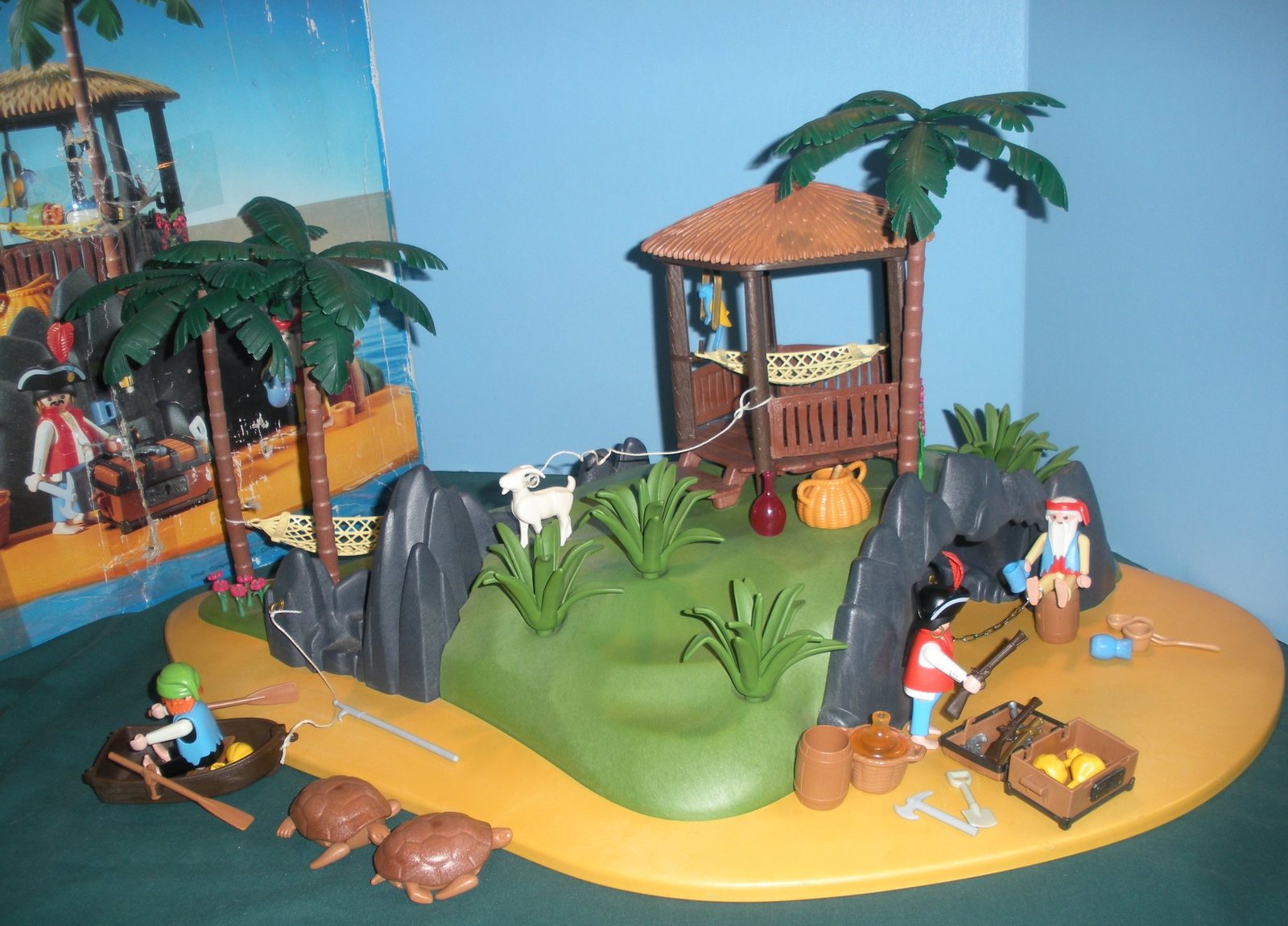 playmobil pirate island 3799