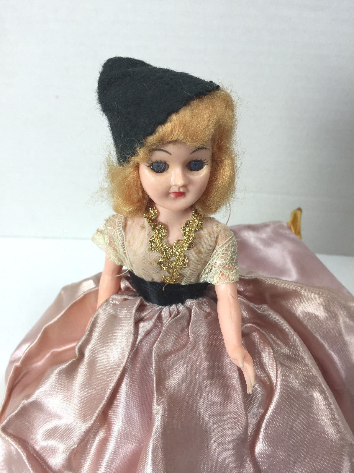 vintage sleepy eye doll