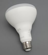 WiZ Smart Lighting 556142 BR30 Lightbulb image 3