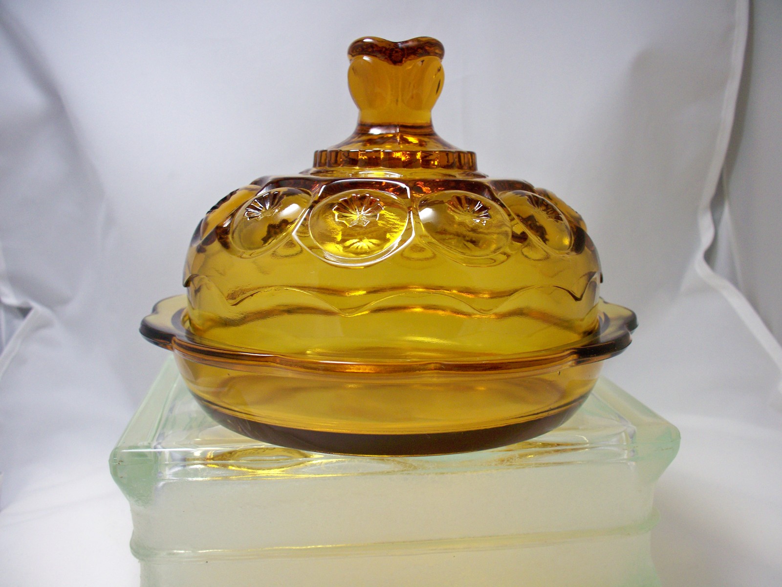 Vintage L. E. Smith Moon & Stars Covered Cheese / Butter Dish Amber ...
