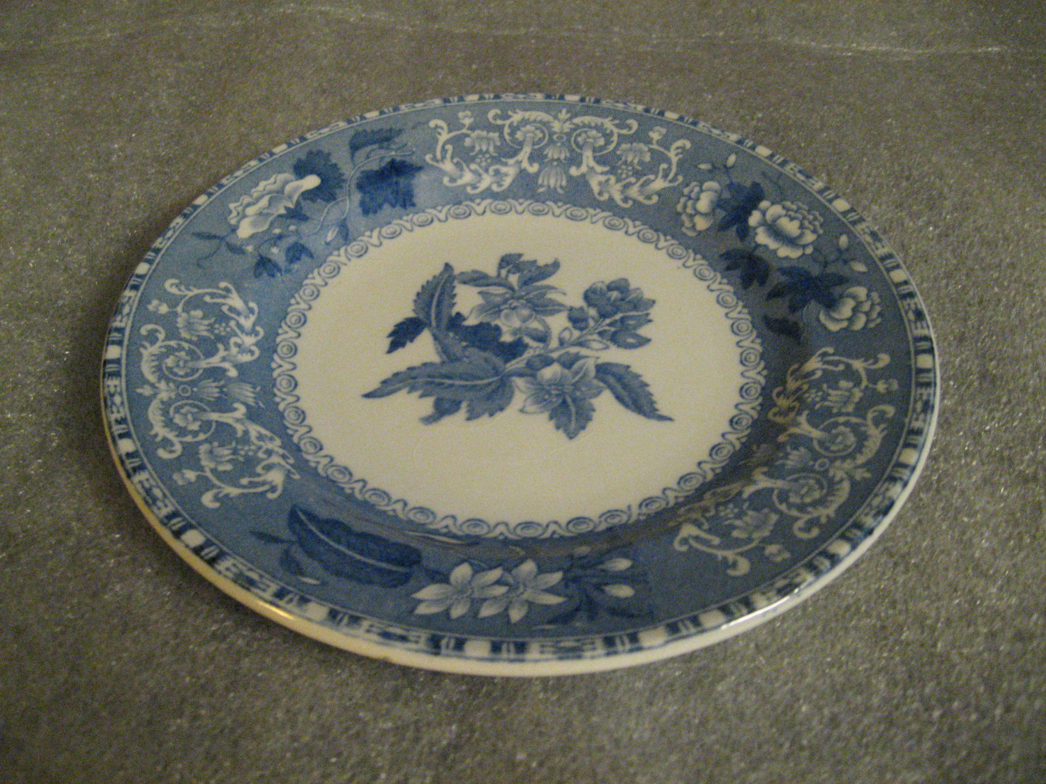 Spode Camilla Plate Spode's Camilla Copeland England Bone White Blue