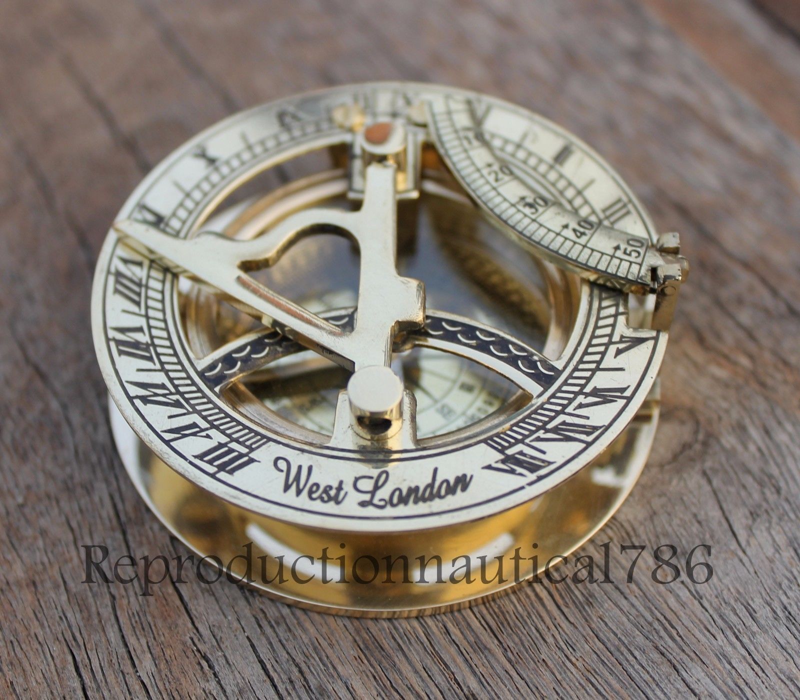 Solid Brass Sundial Compass Maritime Vintage West London Marine Working Compass