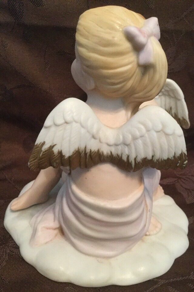 KISSING ANGELS 8838 Girl and Boy Porcelain Bisque Figurine Homco Home