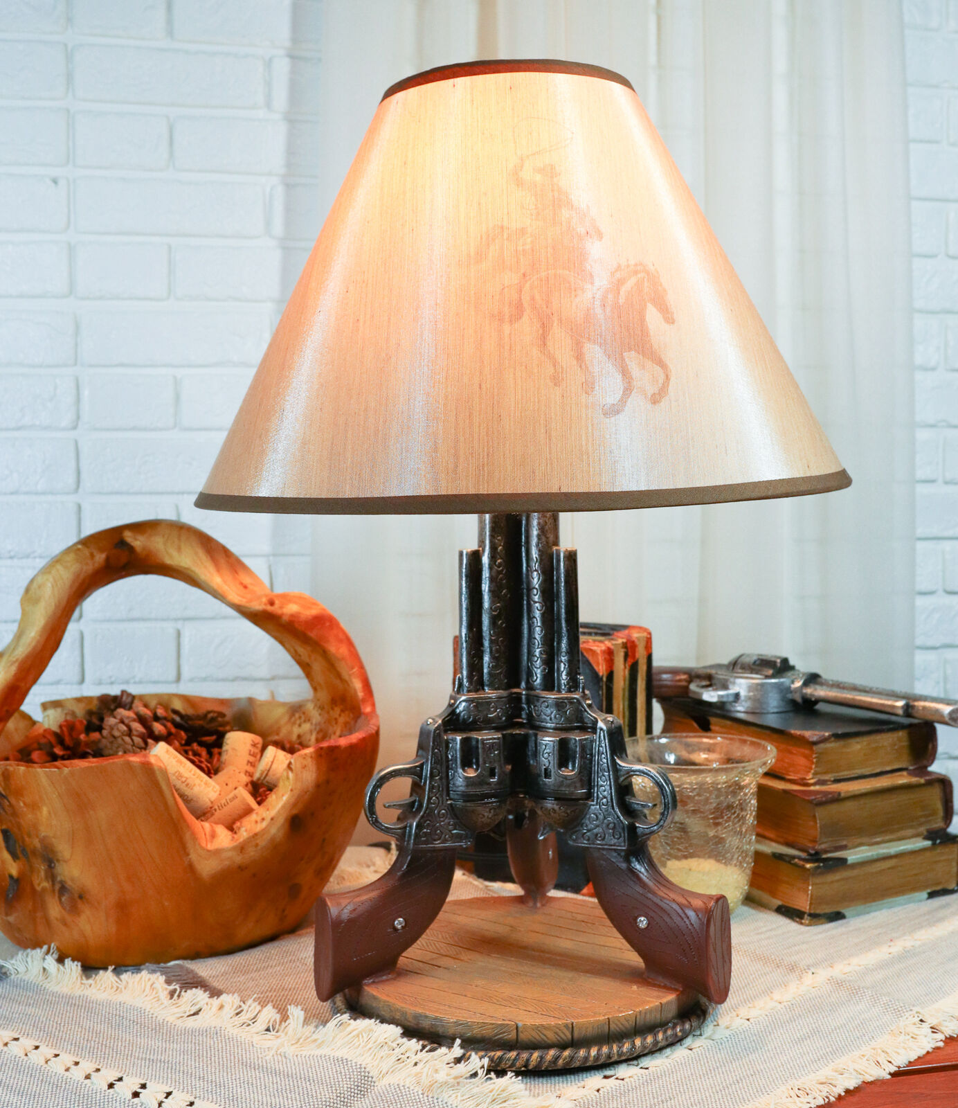 Western Wild West Triple Six Shooters Revolver Guns Side Table Lamp Statue Decor