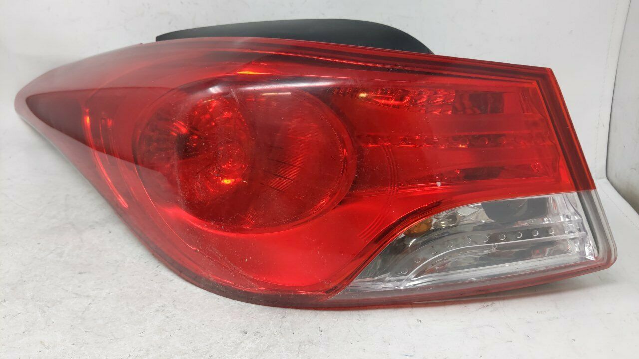 20112013 Hyundai Elantra Driver Left Side Tail Light Taillight Oem