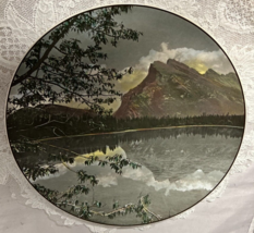 Royal Doulton Mount Rundle Vermilion Lake Canada 10.5" Plate - $18.62